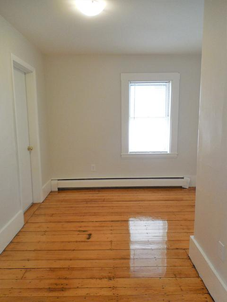 bedroom - **NO BROKERS FEE!!** Renovated 2 Bed / 2 Bath close to campus! Apartments