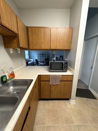 kitchen - 2033 convent place