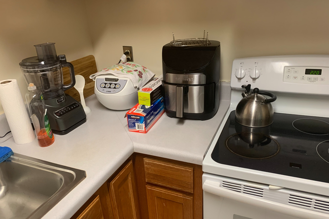 Kitchen - The Delano Apartments