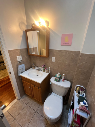 bathroom - Beautiful clean two bedroom apartment