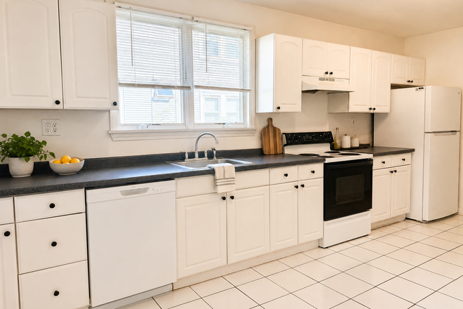 1 - Brighton BC Area 2 bed + Office No Fee Avail Now Grad Students Welcome Apartments