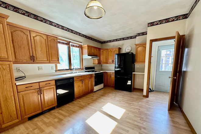 kitchen - Furnished, Private Bedroom Near Tufts/Davis Square/Green+Red Line/Cambridge/Boston Duplex