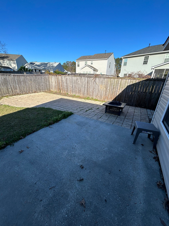 Backyard - 2 Rooms in a 3 bed 2 bath, Arbor Walk Neighborhood House