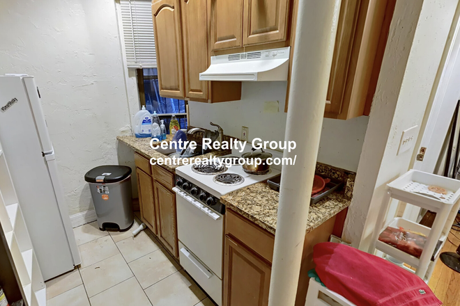 Kitchen - Spacious 2-bedroom unit in great location! Heat & Hot Water included! Apartments