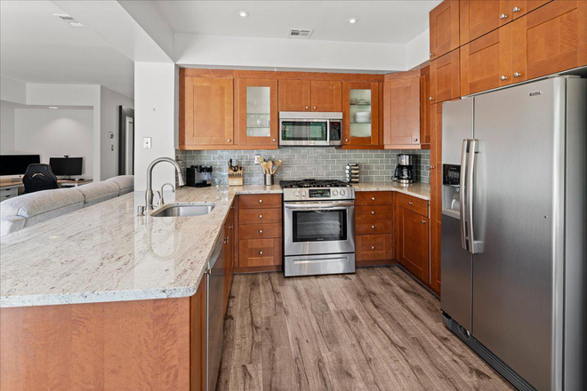 kitchen - 3BR home-Cromwell Ct-Princeton