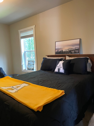 Bedroom - The Cottages Apartments