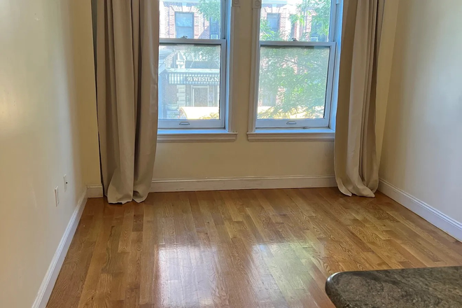 Bedroom - One Room Near Fenway Park, Close to Campus Apartments