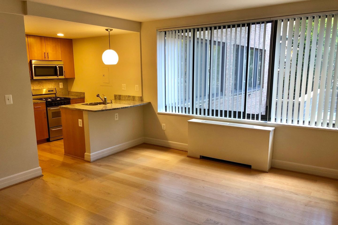 Photo - Hamilton House