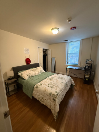 Bedroom - Summer Sublet: Kenmore. Prime Location to BU