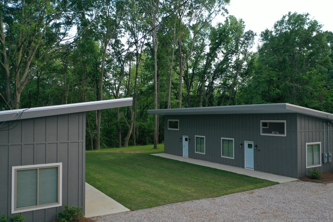 Outdoor green space - Newly built, BEAUTIFUL, private rental cottage available in a quiet yet convenient location House