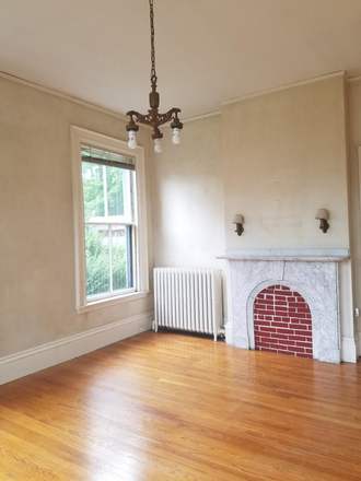 Bedroom for lease - Spacious, sunny room in a 2-bedroom Union Square home