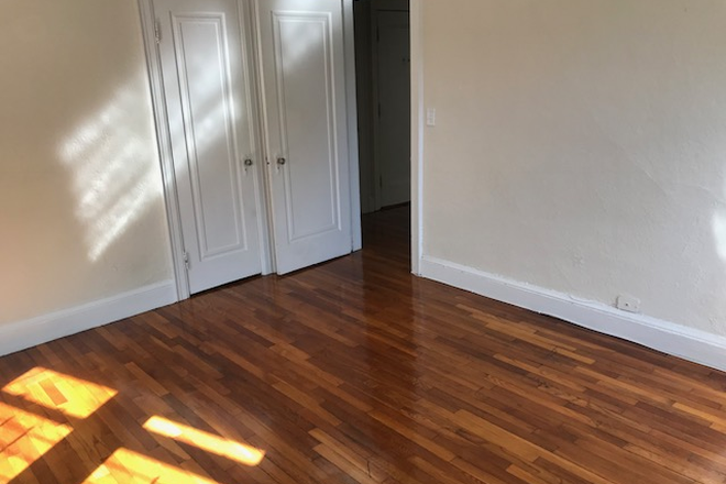 hubrealtyproperties.com - Brighton, large 3 bedroom with separate dining room and living room, new kitchen Apartments