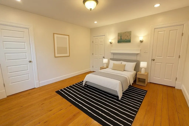 Bedroom - Private 1 Bedroom with 3 other NU undergrad Students