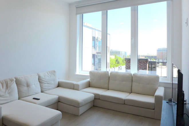 bostonrealtyonline.com - Sunlit Modern Two Bed in New Construction South End Building