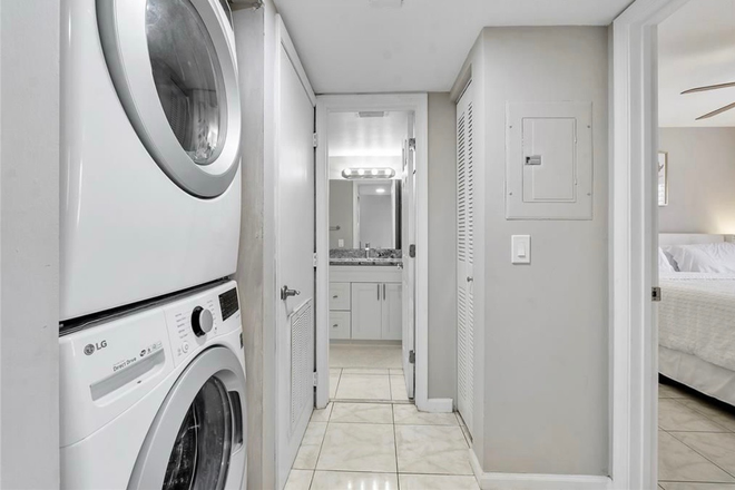 Washer and dryer - 300 palmwood pl