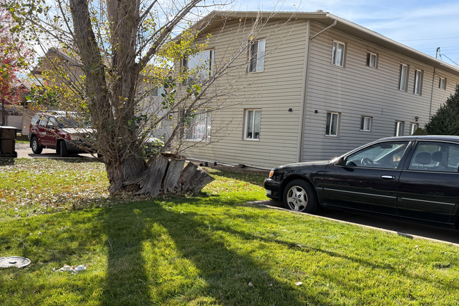 Exterior - Prime Location 2-Bedroom Apartment Near CU & 28th Street
