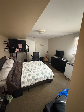 Largest bedroom - Unit B Apartments