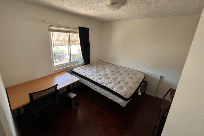 Bedroom - 421 W Blaine st House
