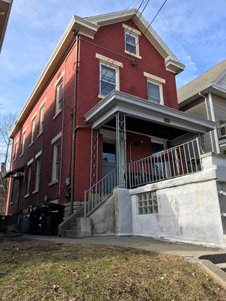 Exterior - 2359 Stratford Ave House