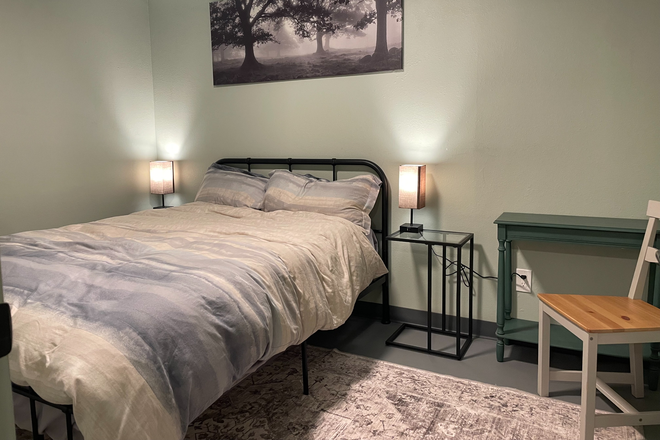 bedroom 2 - Quiet Fully furnished all inclusive Basement by DU House