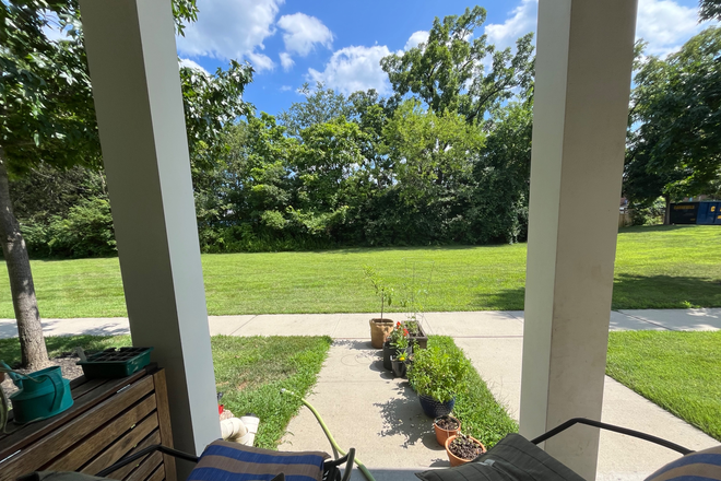Outside front porch - 2BR thome for PU Faculty/Staff only-East Merwick Ct-Princeton