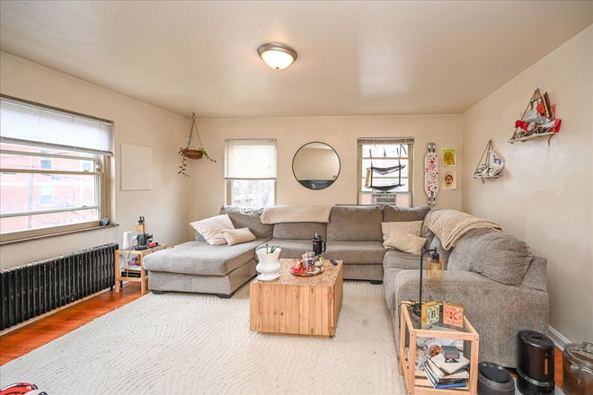 Living room - 2361 Ravine Street Apartments