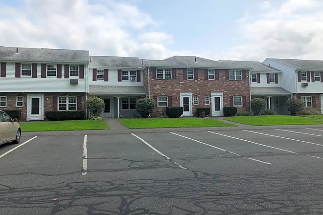 Outside of the building - Townhouse Apartments