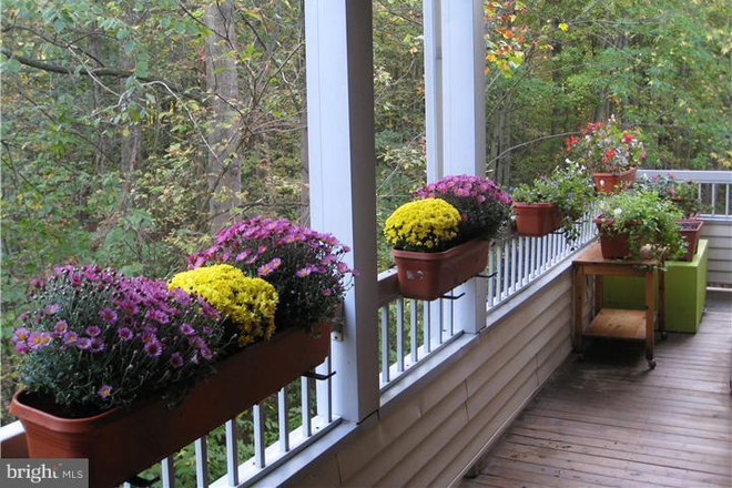 Patio - 2BR 2Bath condo-Cascade Ct-Princeton
