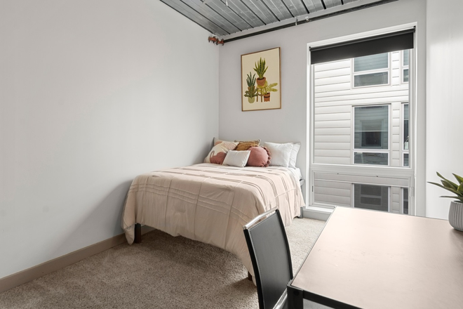 Bed room - Edge Merrimack Apartments