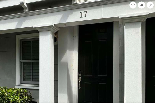 Front Door - 4B, 4B Townhouse Walking Distance to MUSC