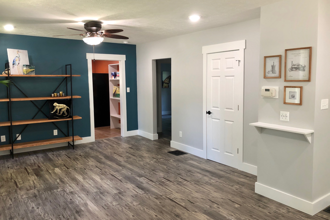 Living/Dining with charging station - Remodeled 3 bedroom, two blocks from campus