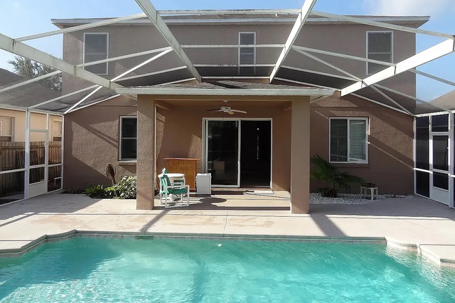 pool - 5 Bed 3 Bath Pool Home