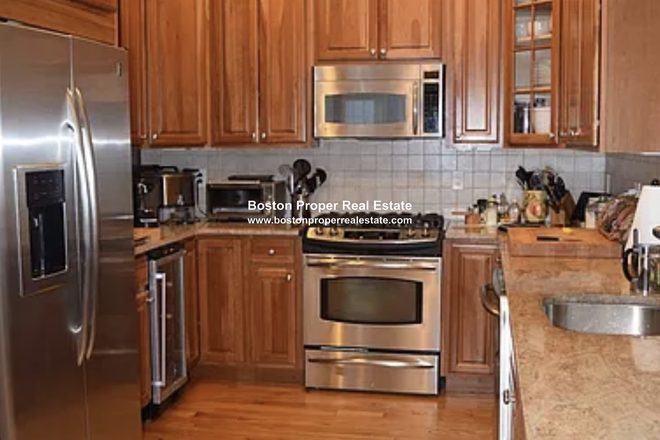 a - NO BROKER FEE Apartments