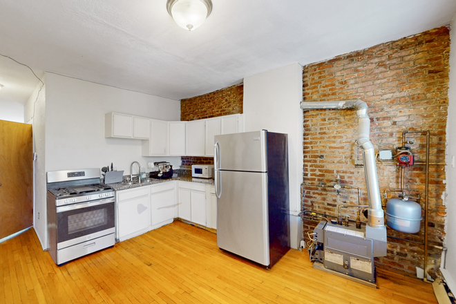 Call NOW for showings! 617-236-8600 - HAMMOND ST - *NO FEE* LRG SOUTH END 2BR/1BA AVAIL *9/1/2026* W/ LNDRY IN BLDNG, FREPLCE, EQUAL BDRMS Apartments