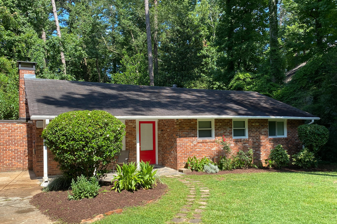 Cozy "Sitting Porch" - 3/1 $2275 mo- Near Emory/CDC -Toco Hill - CHOA- VA