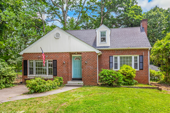 Front photo - Fully renovated on Rosedale circle