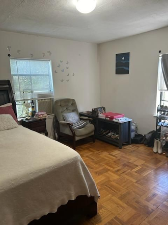 Bedroom - Large, beautiful, sunny -$1,500/mo 401 S Narberth Ave #3C Apartments