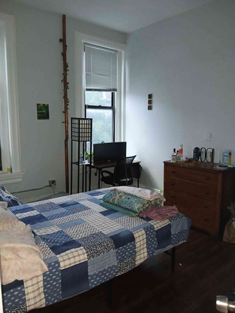 The room you are getting-- empty ofc. - Exposed Brick Apartment-(Grads Only)