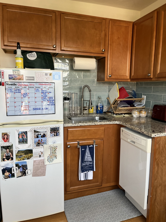 Kitchen - Modern 1 bed on Cambridge St. w/ lots of natural sunlight! Apartments