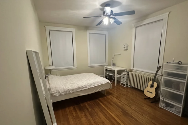 Bedroom - Studio Apartment near transportation
