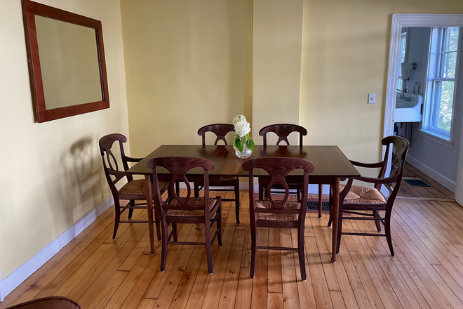 Dining Room - Woodstock Village House Rental
