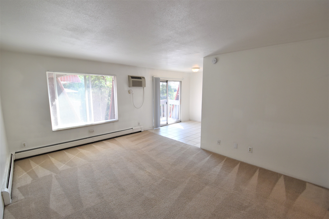 #303 - 2340 South St (2BR/1BA) Apartments