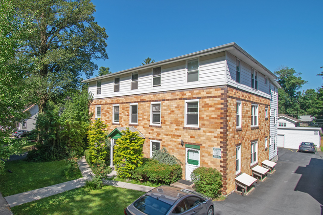 Outside view of 131 building - 1 Minute to PSU -- 131 West Park Avenue Apartments