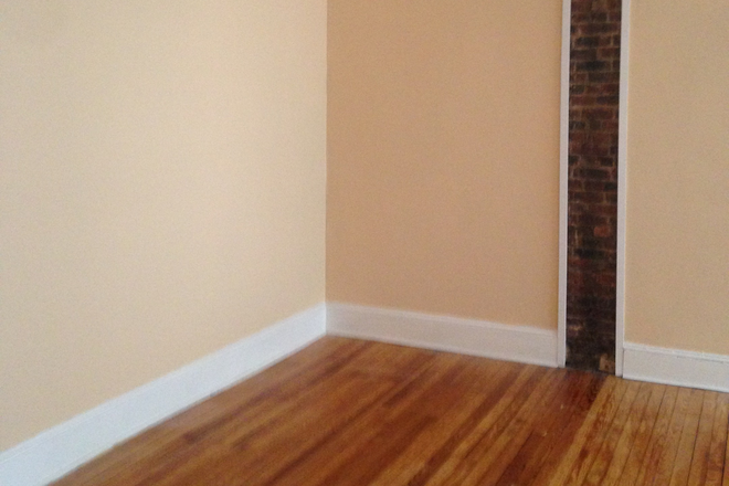 Living Room - 2BR apt-Witherspoon St-Princeton