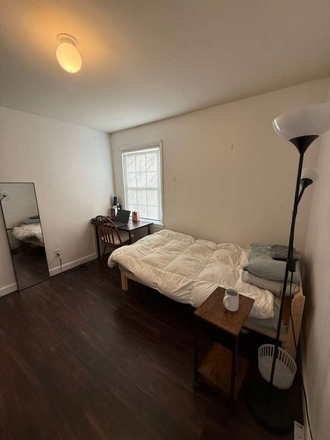 Bedroom - Room for Rent IN UMD Campus, 5 Min Walk to Smith Business School! Duplex