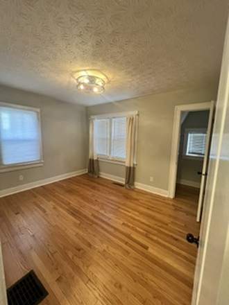 Unfurnished Bedroom - ROOMATE NEEDED, House Walking Distance from Campus