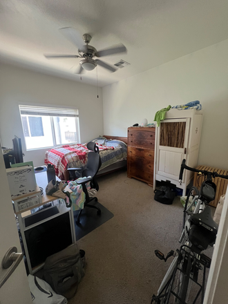 Bedroom (THE ROOM WILL NOT BE FURNISHED) - LGBT Friendly Home