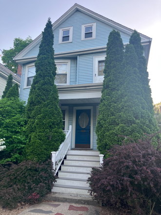 Front - Pondside JP, 2 bdrm $3150 Apartments