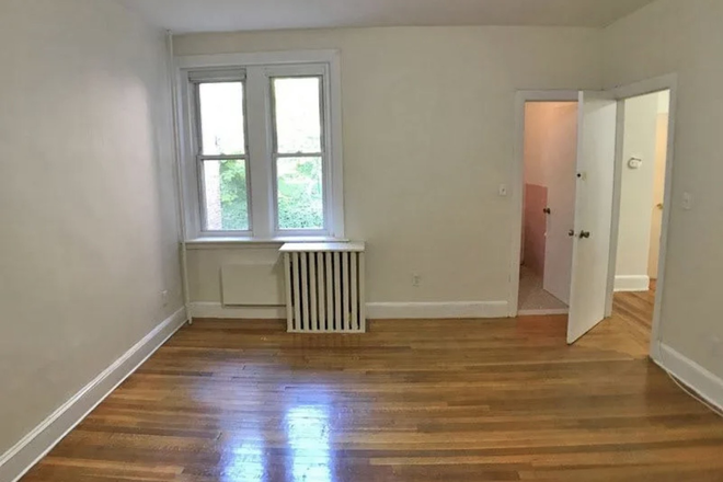 Bedroom - Shared room in Brookline Apartments