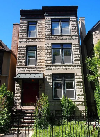 Front - Lincoln Park (Unit #1) 4 bed/2bath (3 block to campus!) Apartments